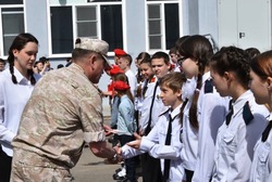 Десятиклассники Знаменска начали осваивать азы военной подготовки 