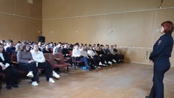 Для знаменских школьников прошло занятие по поведению на дорогах