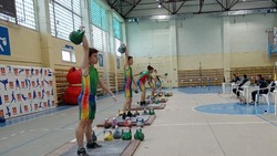 Знаменские гиревики боролись за золото
