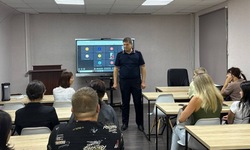 Студентам Знаменска рассказали, как противостоять мошенникам