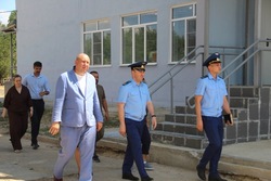 Контроль завершения ремонта школы Знаменска осуществила делегация из Астрахани