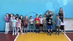 В знаменской школе прошли весёлые старты 