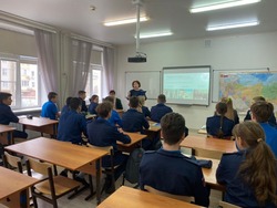 В школах Астраханской области пройдут специальные уроки по истории и обществознанию