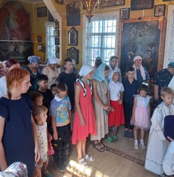 В Капустином Яре школьников благословили на новый учебный год