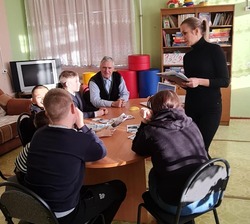 Знаменцам рассказали о героях Отечества 