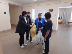 Волонтеры Знаменска посетили отделение сестринского ухода