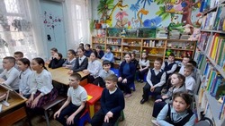 Знаменские школьники отметили Международный день детской книги