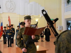Новобранцы весеннего призыва в Знаменске приняли военную присягу