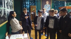 На экскурсию в Знаменск приехали школьники из поселка Нижний Баскунчак