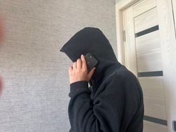 Без отпуска и перерыва – в Астраханской области орудуют мошенники