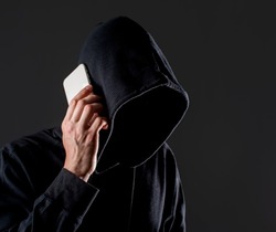 За три дня мошенники обманули жителей Астраханской области почти на три миллиона