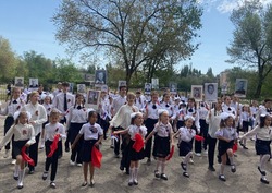 В Знаменских школах прошли флешмобы ко Дню Победы
