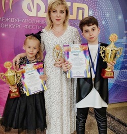 Юные солисты Знаменска стали победителями престижных конкурсов