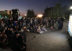 В Знаменске смотрели кино под звездами 