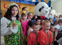 В Капустиноярском доме культуры прошел яркий праздник для детей