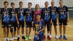 Знаменские волейболисты стали серебряными чемпионами областных соревнований