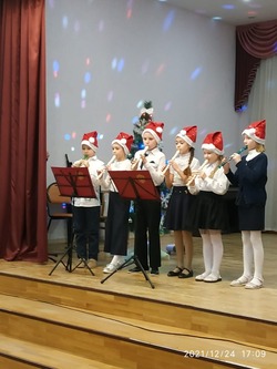 Итоговый новогодний концерт прошел в знаменской детской школе искусств