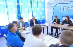 Игорь Мартынов встретился с представителями волонтёрских организаций