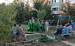 Знаменцев продолжают радовать выездными концертами 