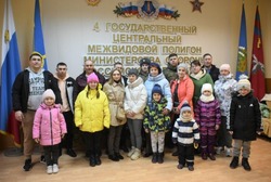 Военнослужащие полигона Капустин Яр вместе с семьями посетили музей ВСН