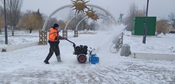 Коммунальщики Знаменска чистят город от снега