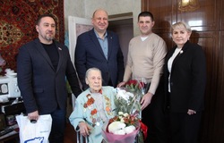 В Знаменске поздравили жительницу блокадного Ленинграда 