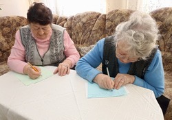 Знаменские бабушки написали письма участникам СВО