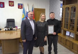 Уже трем знаменским семьям вручили сертификаты на приобретение жилья