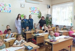 Знаменским малышам рассказали, как себя вести при пожаре