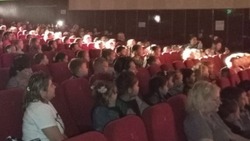 На сцене знаменского Центра культуры состоялся кукольный спектакль 