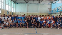 В Знаменске прошли соревнования по волейболу
