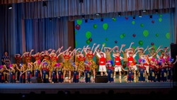 В Знаменске прошел отчётный концерт танцевального коллектива «Школьные годы»