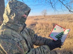 Знаменские школьники передали новогодние открытки участникам СВО