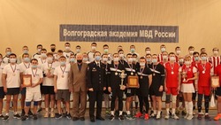 Знаменские волейболисты одержали победу в Волгограде