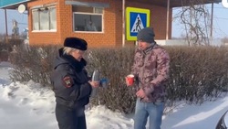 Сотрудники автоинспекции Знаменска помогают водителям-дальнобойщикам