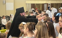 Воскресные школы Знаменска и села Капустин Яр побывали на епархиальной елке 