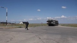 Механики-водители на полигоне Капустин Яр сдают экзамены 